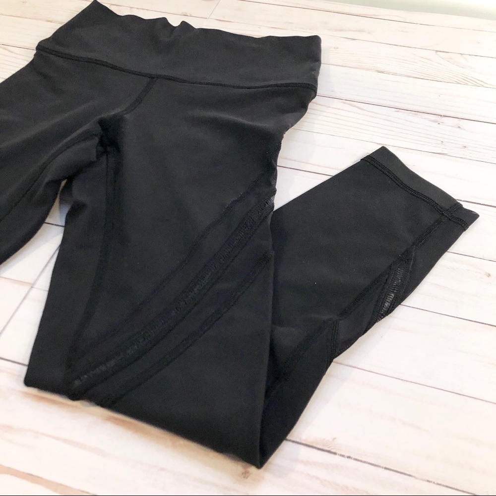 Women’s Lululemon Leggings, Black, size 6